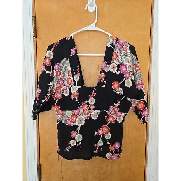 Trina Turk Black Floral Kimono Print Blouse Silk Size L - Picture 1 of 5
